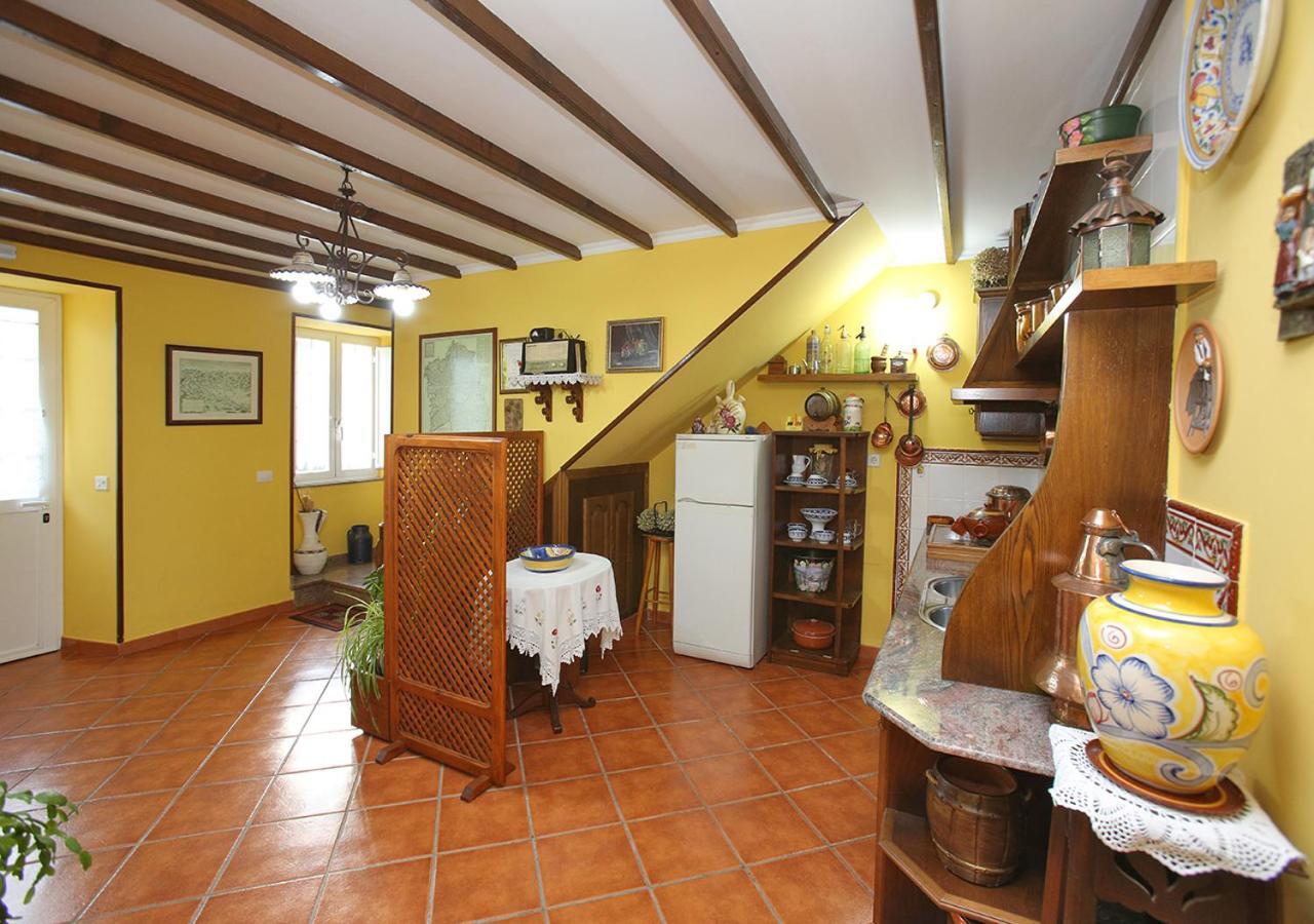 Reinante Casa Elena Turismo Rural מראה חיצוני תמונה